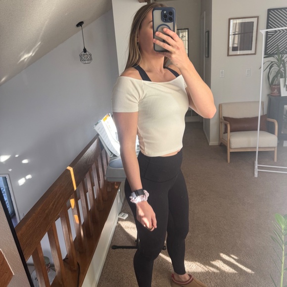 White Ribbed Crop Top - Medium - Picture 2 of 4